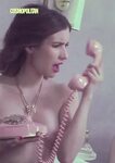 Nude celebs: Emma Roberts brightened - GIF Video nudecelebgi